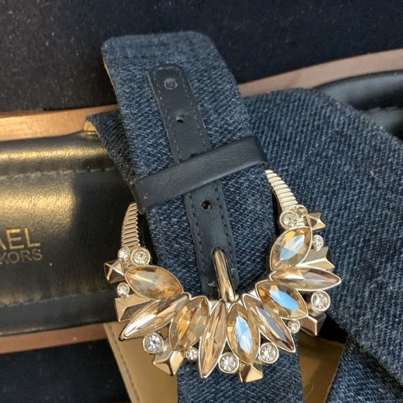 Michael Michael Kors ladies sandals - Picture 7 of 8